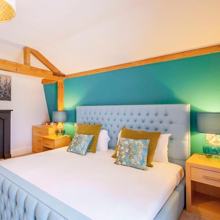 The Highworth Hotel Swindon Extérieur photo