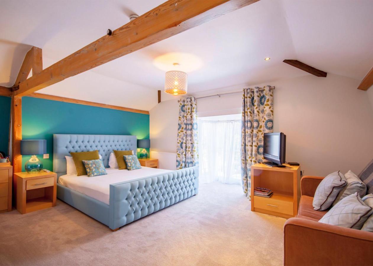 The Highworth Hotel Swindon Extérieur photo