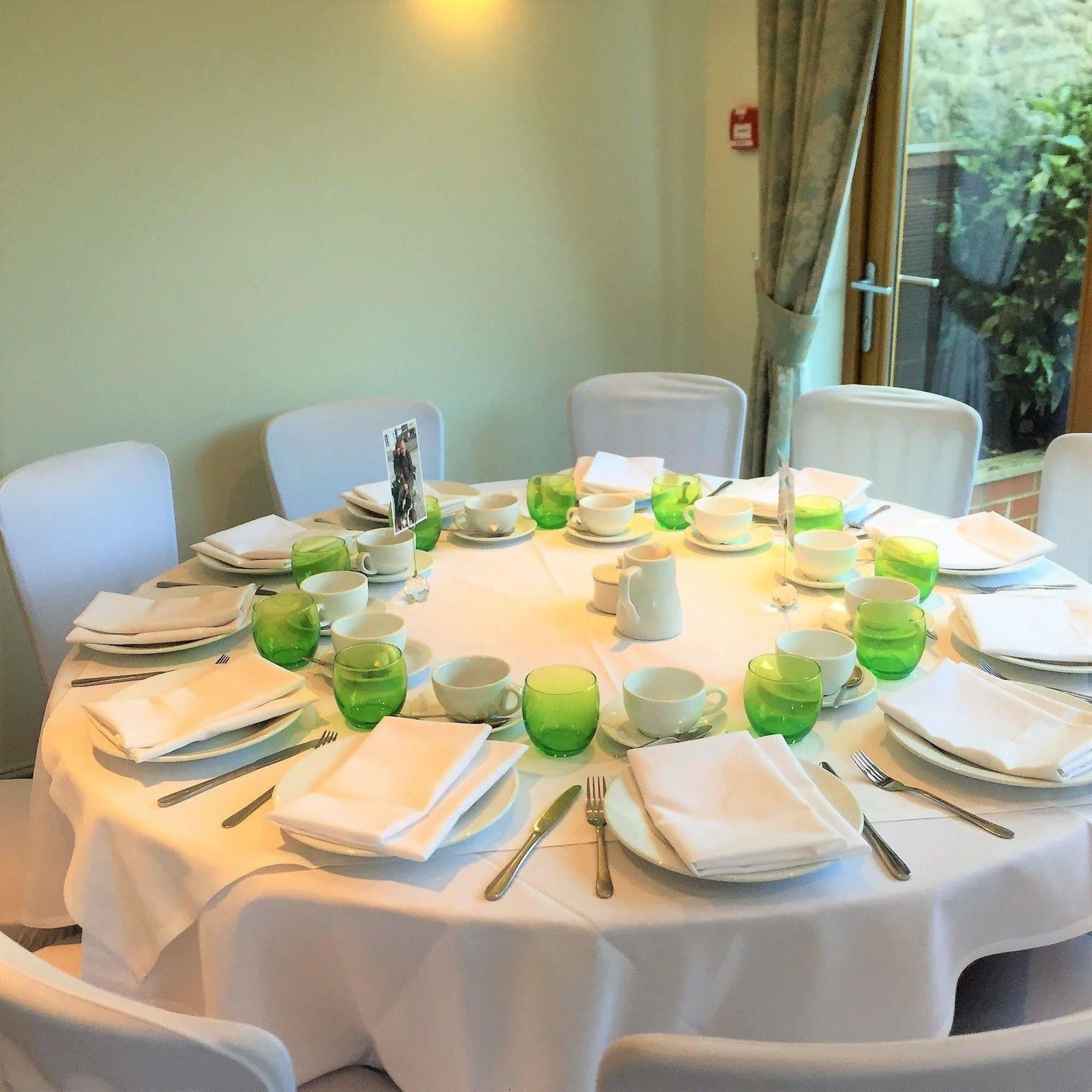 The Highworth Hotel Swindon Extérieur photo