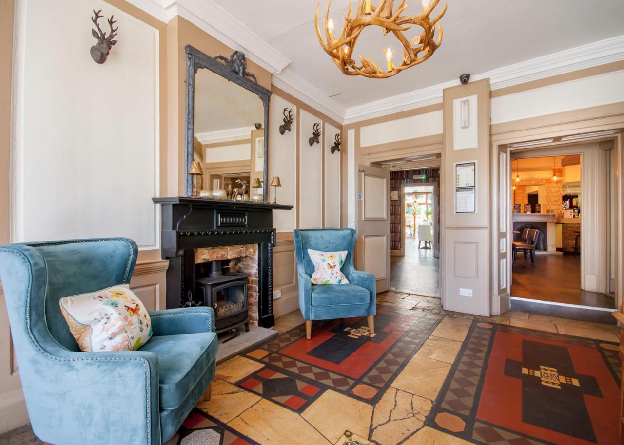 The Highworth Hotel Swindon Extérieur photo