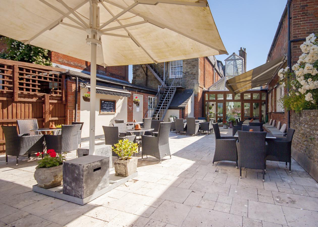The Highworth Hotel Swindon Extérieur photo