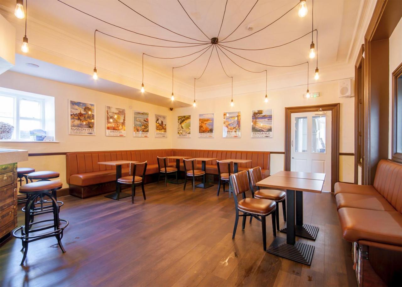 The Highworth Hotel Swindon Extérieur photo