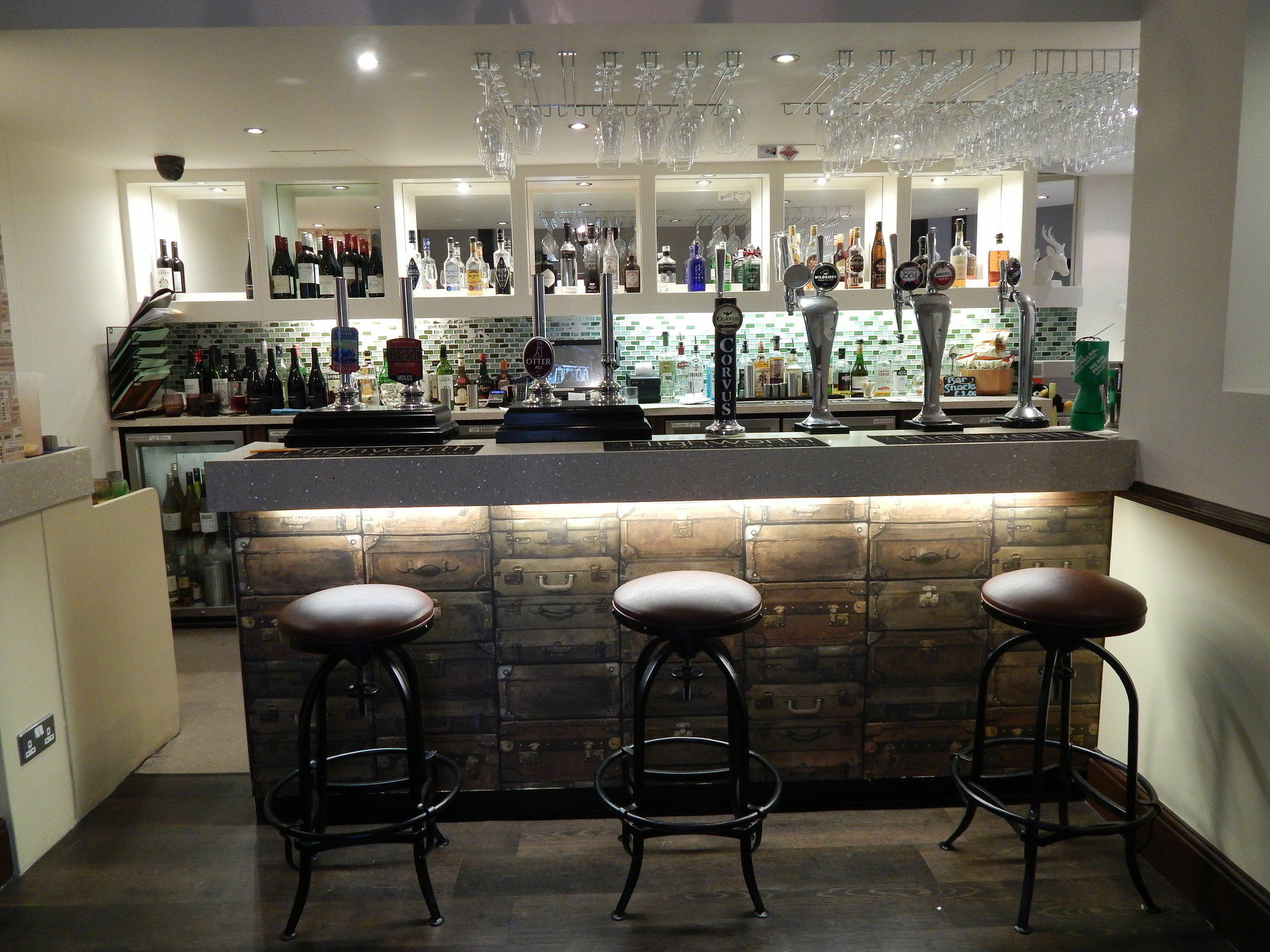 The Highworth Hotel Swindon Extérieur photo